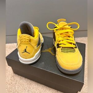 Jordan boys sneakers size 11